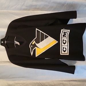 Vintage CCM Pittsburgh Penquins Jersey